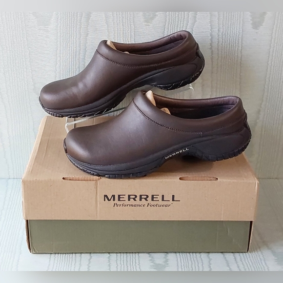 Merrell Shoes - NIB MERRELL Women's Shoes SIZE: 6 / #075